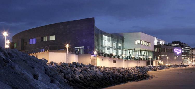 Primera Linea Playa+Parking Gratis Gijon Exterior photo